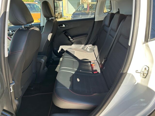 PEUGEOT 2008 GT LINE 1.5 BLUE HDI AUTO SPANISH LHD IN SPAIN 42000 MILES 2019